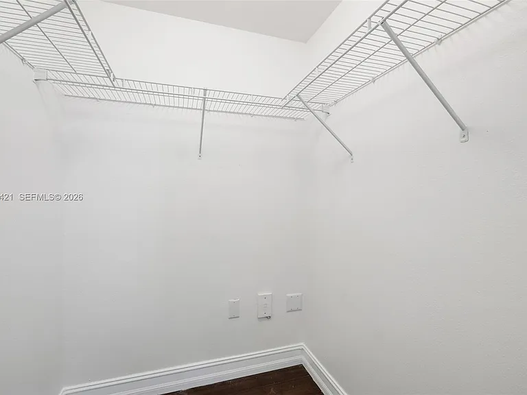 101 Sidonia Ave #404 — Photo 32