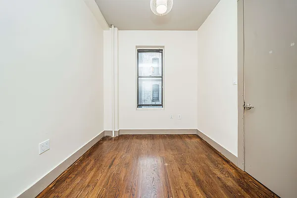 Rented by Nooklyn NYC LLC | media 17