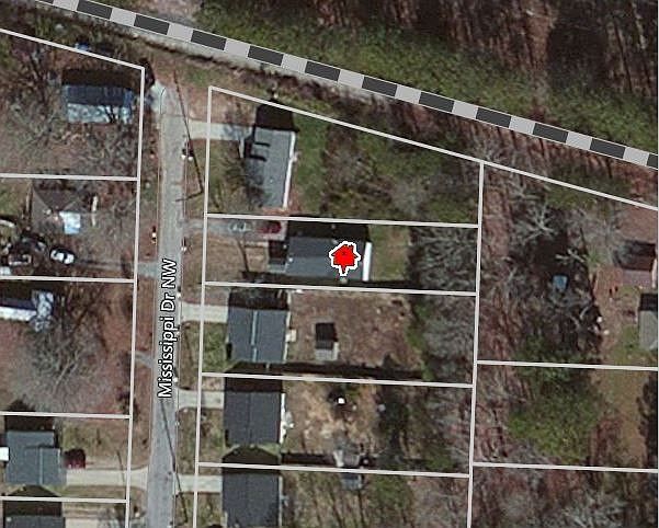2nd image of 214 Mississippi Dr NW