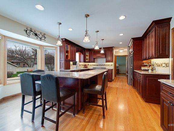 2nd image of 321 W Bryn Mawr Ave