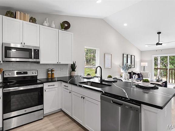 7th image of this home