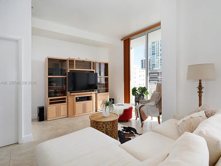 444 NE 30th St #502 — Photo 12