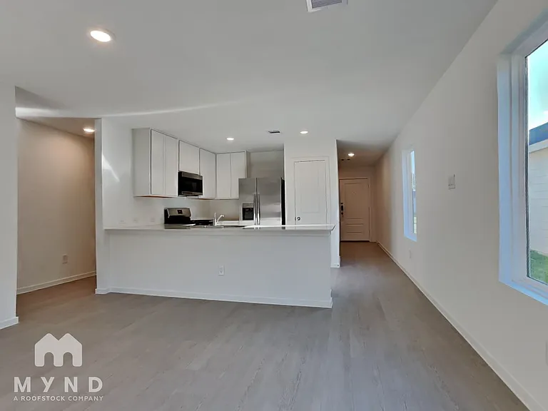 1737 Lofty Cedar Ct — Photo 4