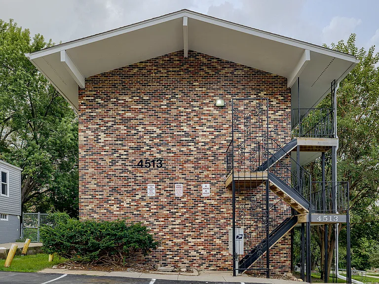 4513 Lafayette Ave — Photo 10