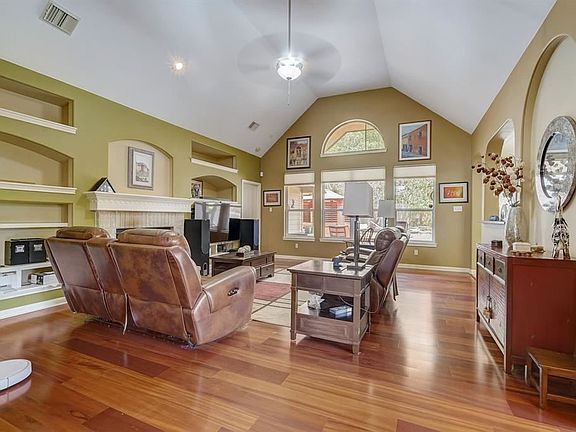 3rd image of 26324 Stefnianne St