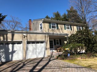 14 Prince Rd, East Brunswick, NJ 08816