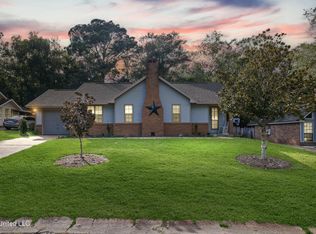 12433 Red Fox Dr, Gulfport, MS 39503