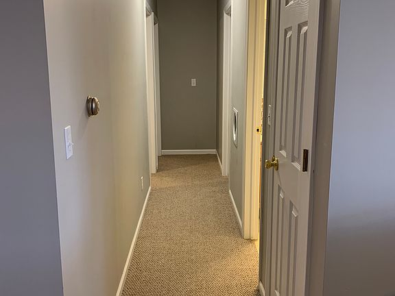 Hallway to Bedrooms 