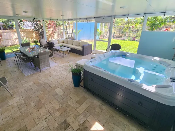 3546 Betty Ann Court E, Palm Beach Gardens, FL 33403