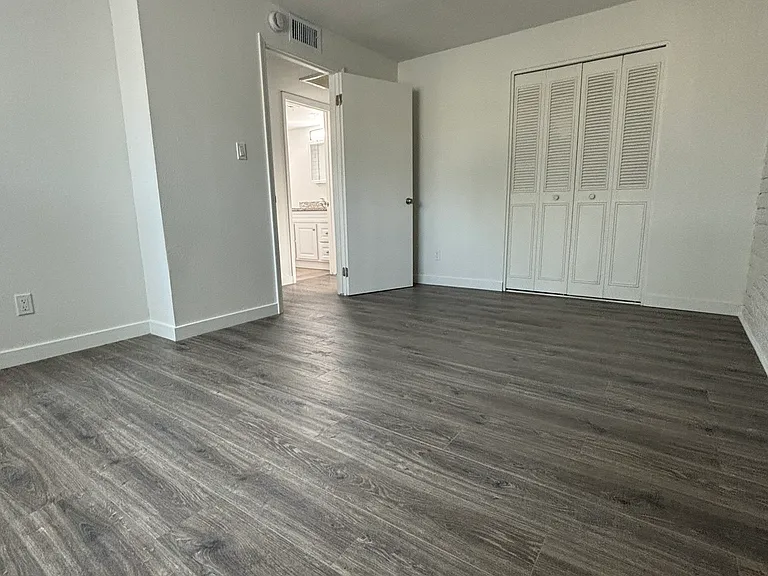 6565 N 17th Ave #14 — Photo 18