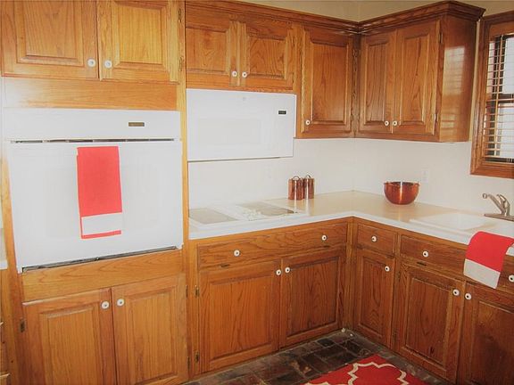 5th image of 107 Briarwood St