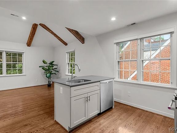 4th image of 3305 Monument Ave #2