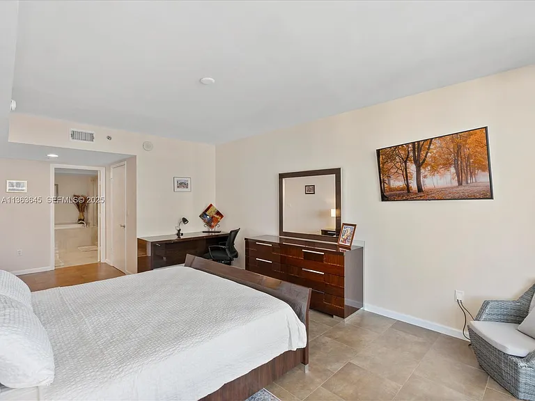 1830 S Ocean Dr #1806 — Photo 27