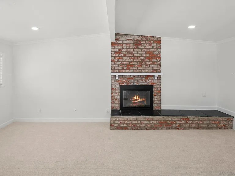 5164 Chateau Dr — Photo 9
