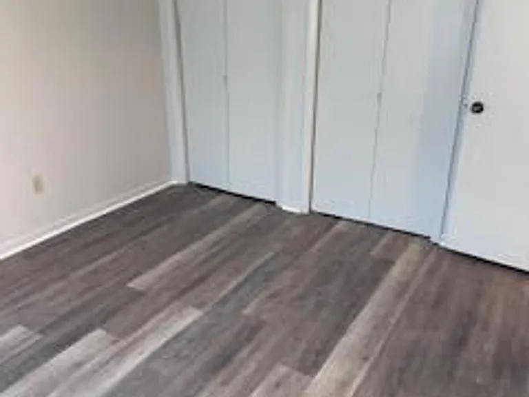 1516 Kraft Ave — Photo 10