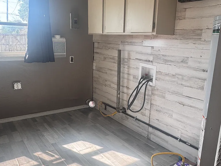 515 N 3rd Ave — Photo 3
