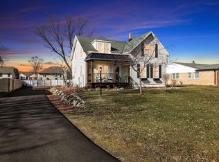 4612 N Saint Clair St, Racine, WI 53402