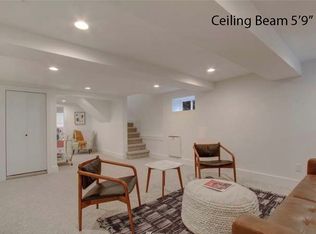 732 N 79th St #B, Seattle, WA 98103