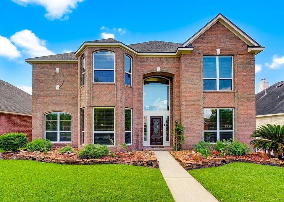 1st image of 11915 Canyon Timbers Dr