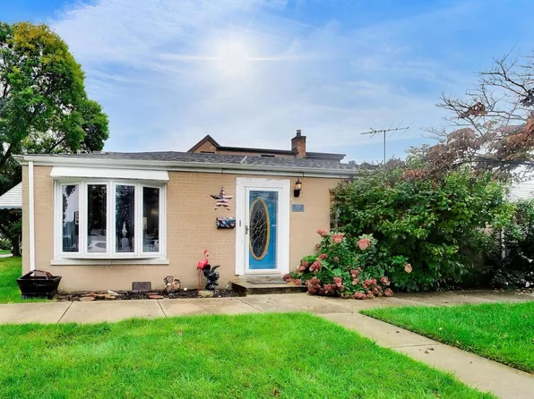 3858 N Pontiac Ave, Chicago, IL 60634