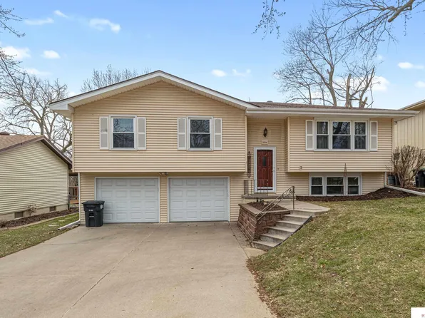 5634 S 111th St, Omaha, NE 68137