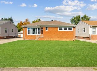 20677 Centuryway Rd, Maple Heights, OH 44137