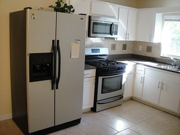 4th image of 1711 Montana Ave NE