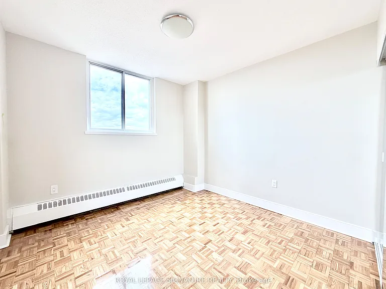 1500 Bathurst St #1103 — Photo 12