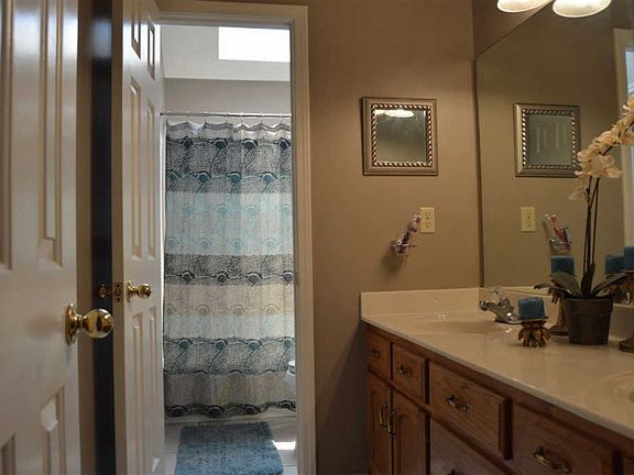 4th image of 8457 Springer Dr