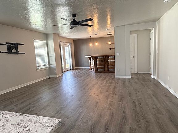 4th image of 2623 Springcrest St