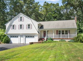 40 Rustic Ln, South Windsor, CT 06074