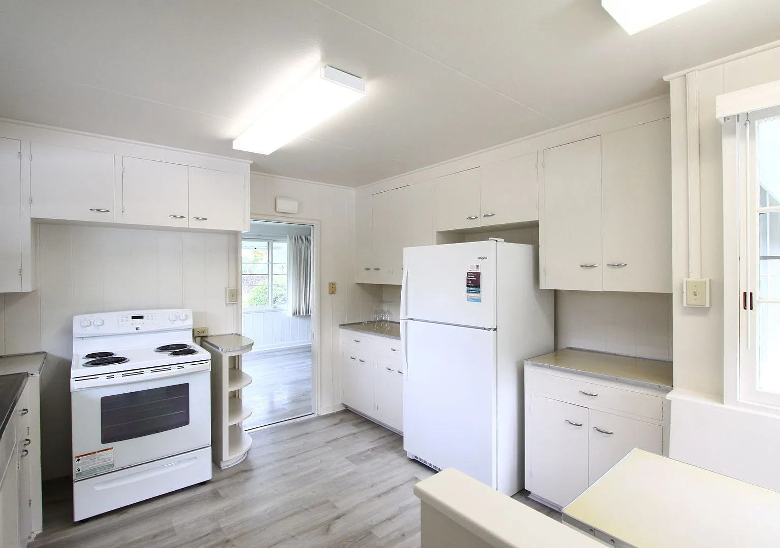 Cute, 3 bedroom, 2 bath remodeled house in Manoa — Photo 2