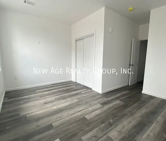 906 N 41st St #2 — Photo 6