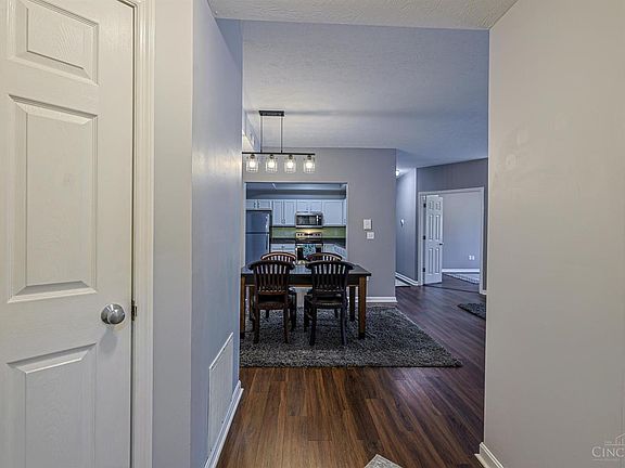 4th image of 835 Neeb Rd APT 6