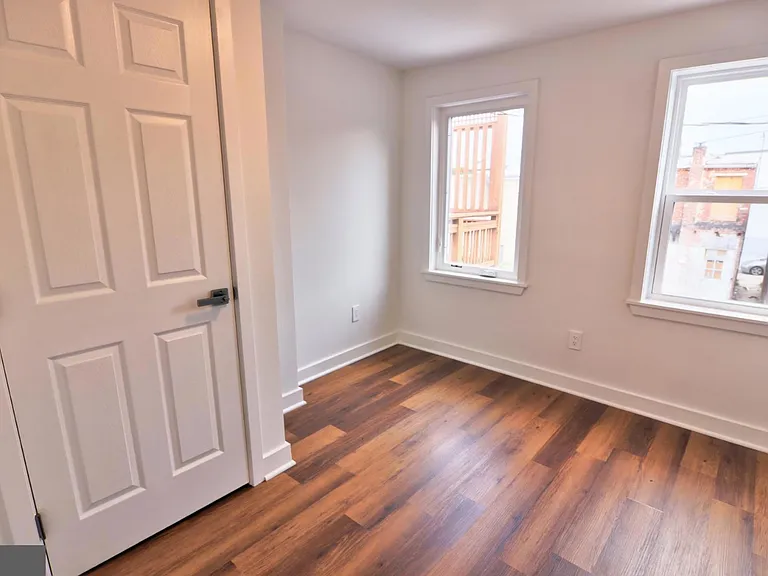 3705 Gough St — Photo 10
