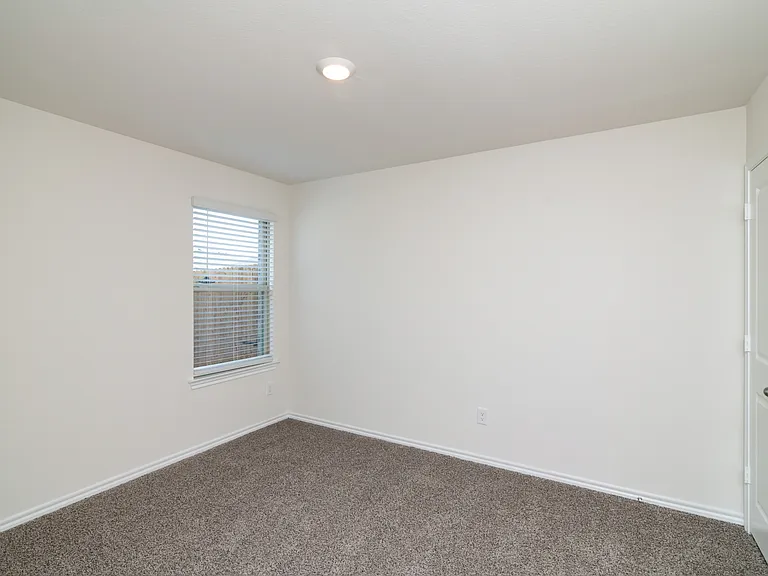 201 Tadpole Ln — Photo 11