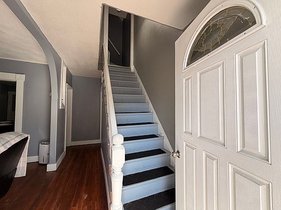 3rd image of 59 Fulton St