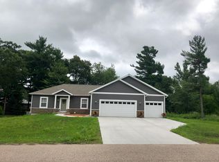 2261 W Breezewood Ct, Plover, WI 54467