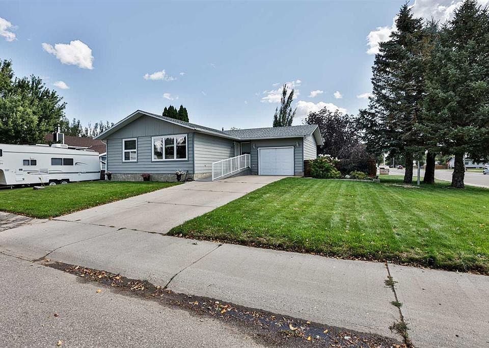 1st image of 5803 W 49th St