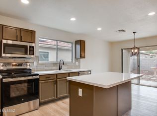 9410 E Grapevine Spring Pl, Tucson, AZ 85710