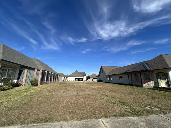 307 Rue Colette, Thibodaux, LA 70301