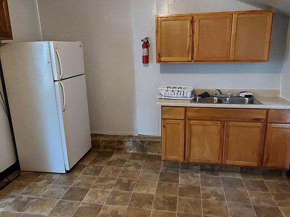 5th image of 1367-1361 E 45th St #1367