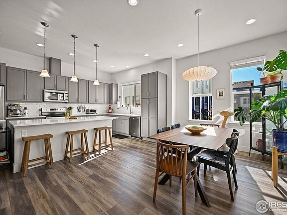 3rd image of 2331 Village Green Way