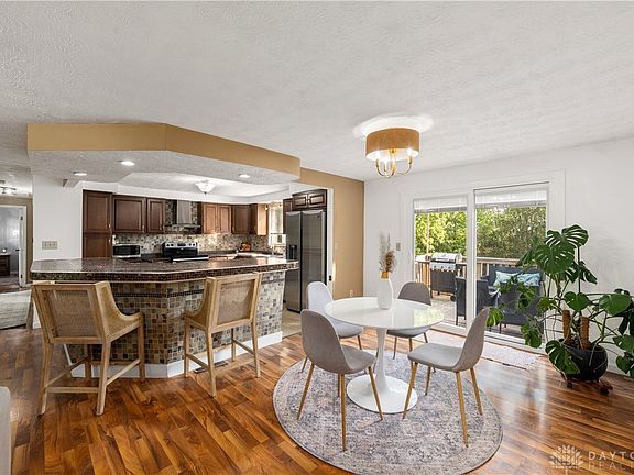 5th image of 10125 Forestedge Ln