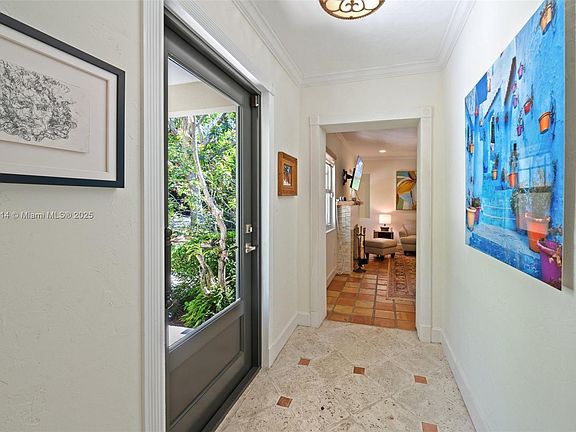 5th image of 4054 Bonita Ave