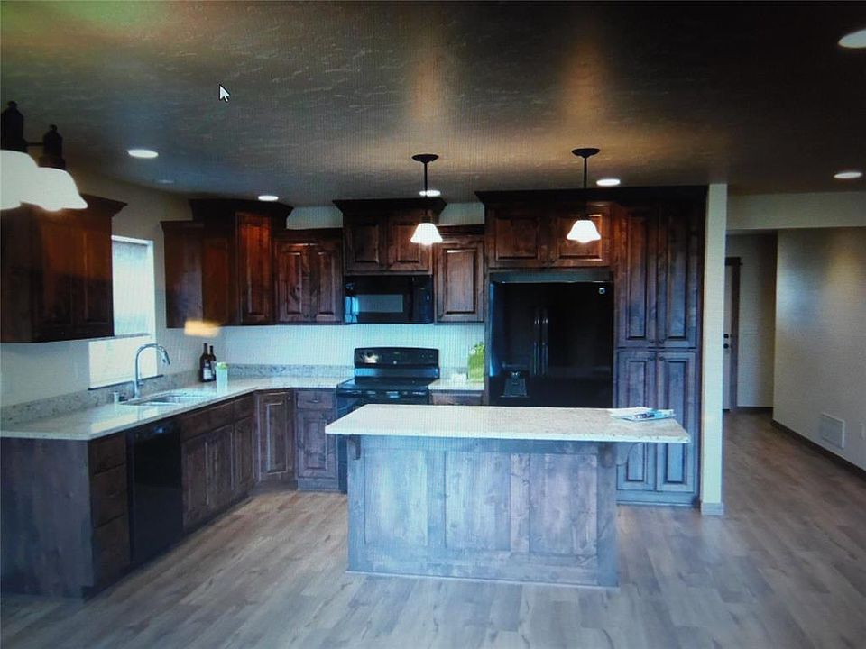 2nd image of 917 New Mexico Dr