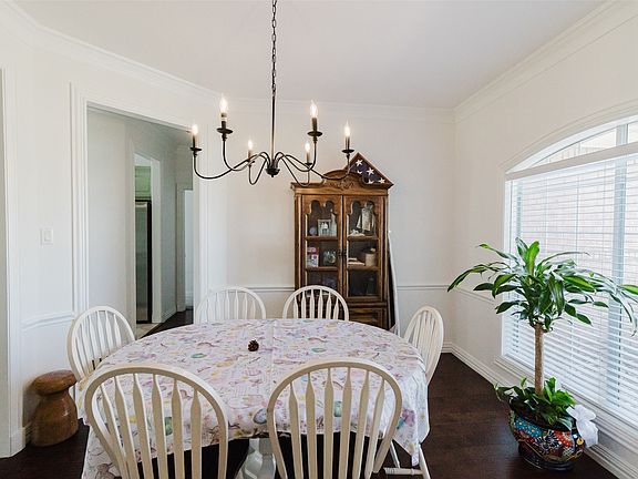 4th image of 1503 S College Ave