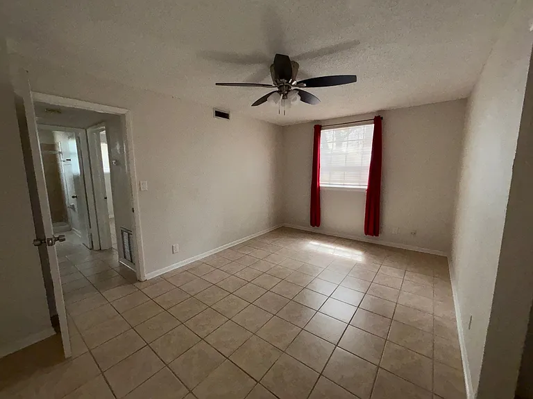 8352 Homeport Ct #1A — Photo 10
