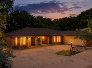 21 E Brookhollow Dr, Ransom Canyon, TX 79366