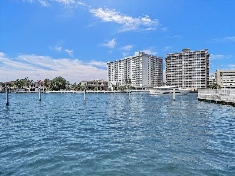 1945 S Ocean Dr #2101 — Photo 39